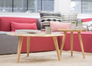 Decoreer je meubels met zelfklevende meubelfolie